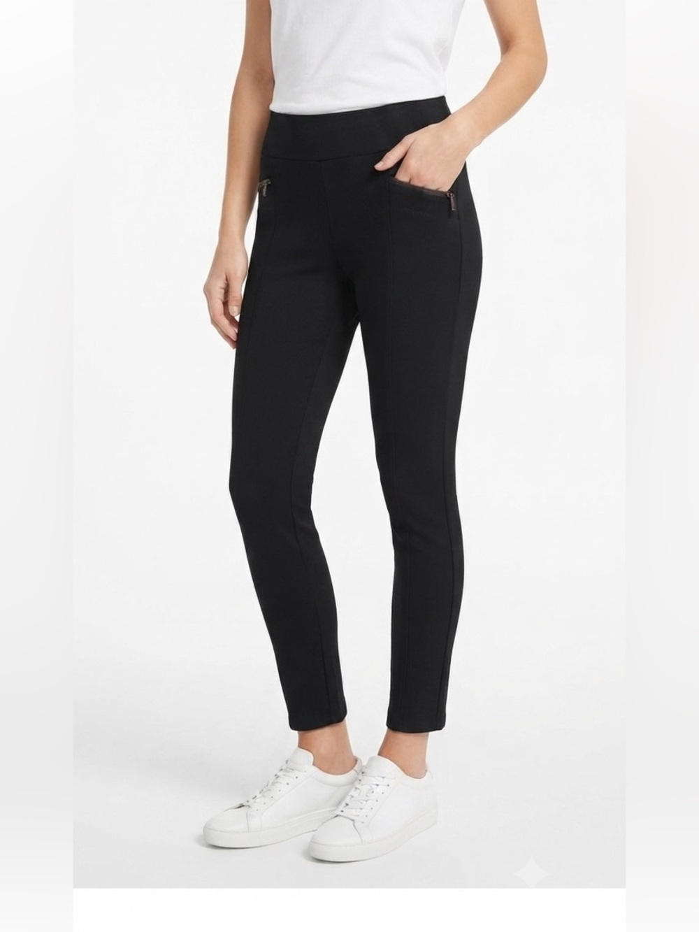 Romeo & Juliet Black Women's Ponte Slim Ankle Pants Size S
